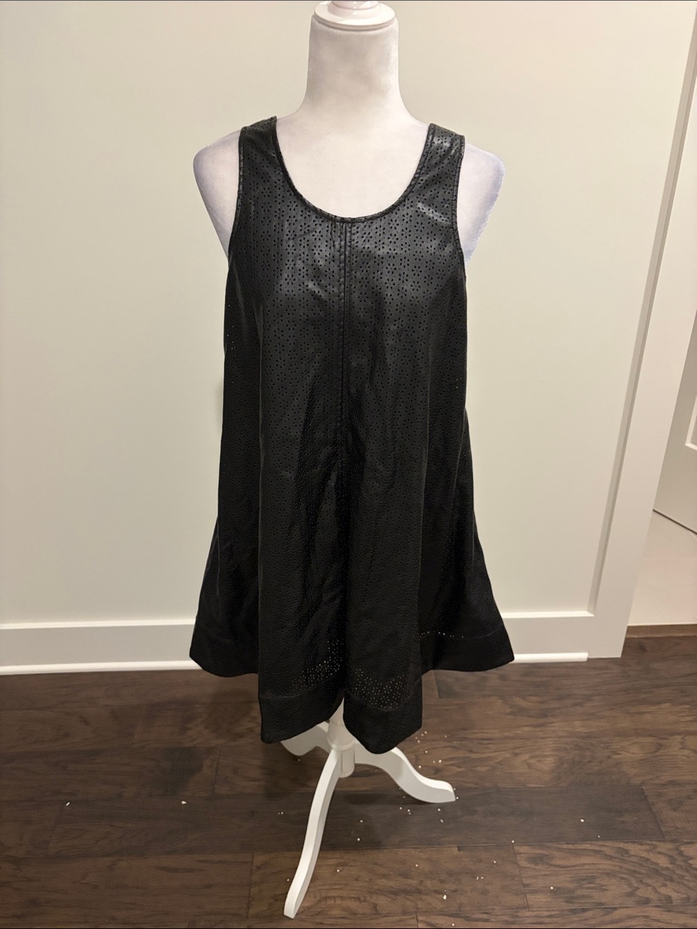 New With Tags Anthropologie Petite Maeve Faux Leather Keiko Cutwork Mini Dress - Picture 3 of 12